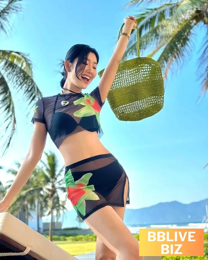 Lê Huỳnh Thúy Ngân Diện Bikini Kín Nhưng Vẫn Quyến Rũ Hình 5